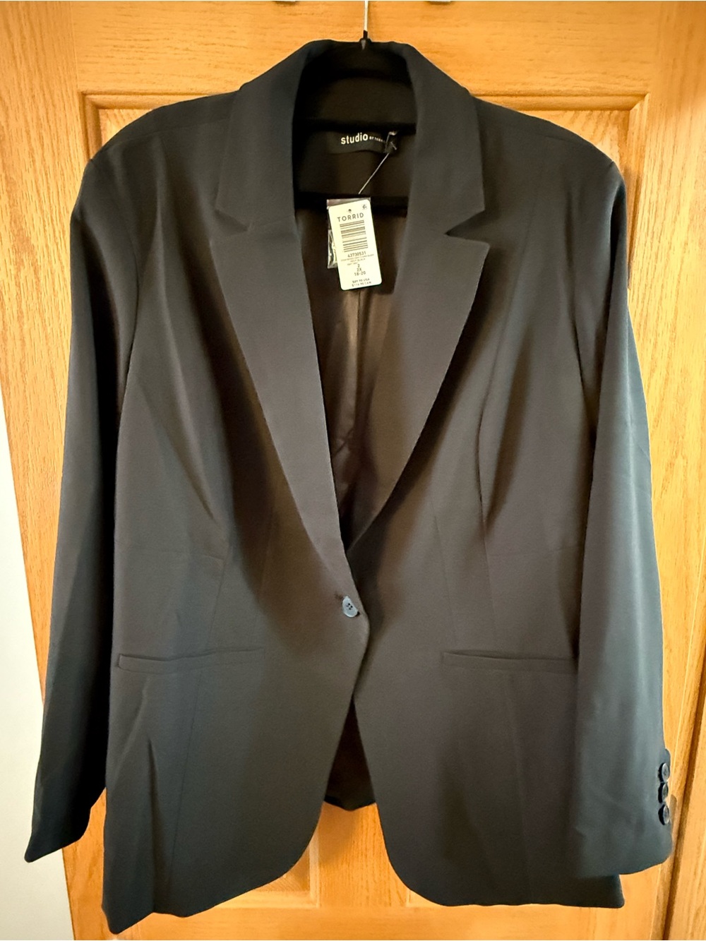 Torrid Studio Refined Crepe Cutaway Single-Button Black Blazer